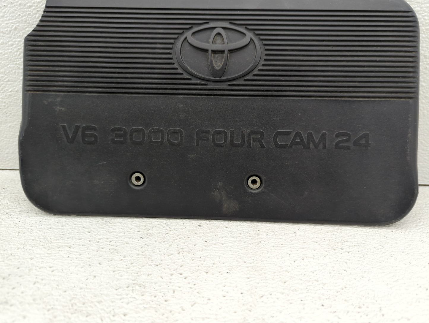 2000 Toyota Sienna Engine Cover - Oemusedautoparts1.com