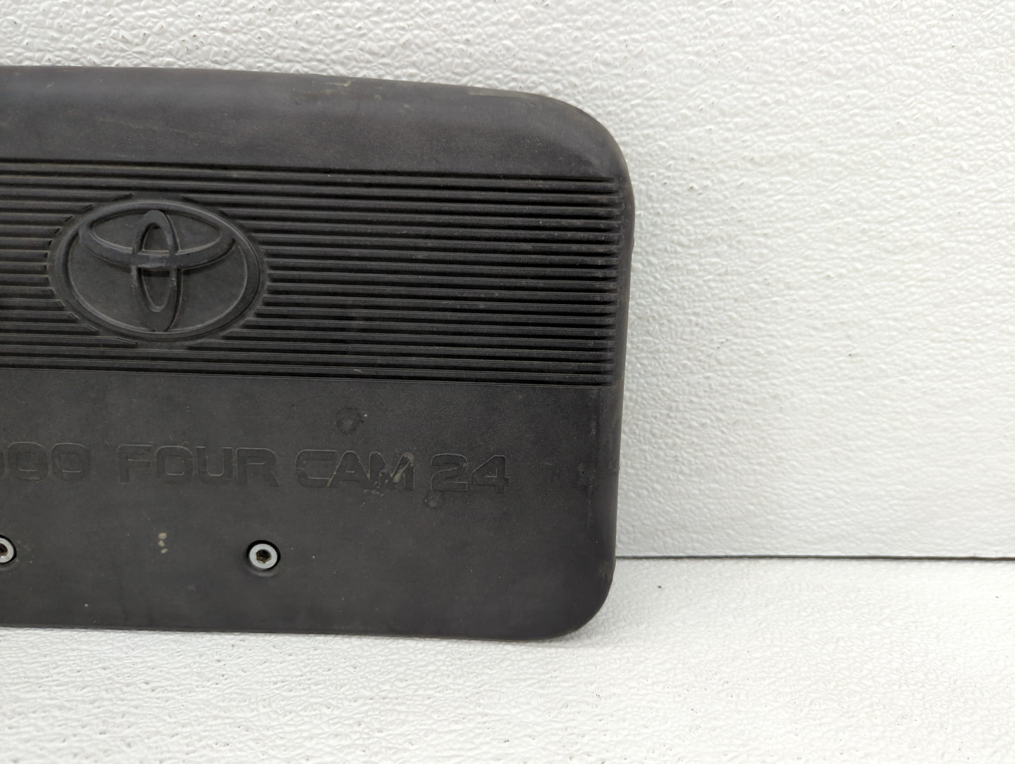 2000 Toyota Sienna Engine Cover - Oemusedautoparts1.com