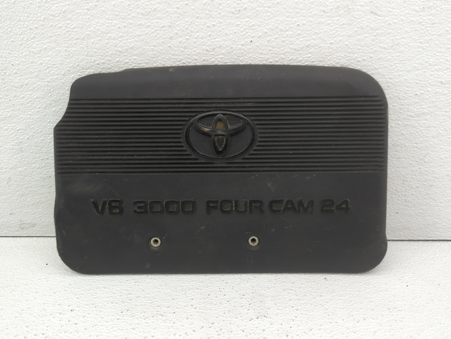 2000 Toyota Sienna Engine Cover - Oemusedautoparts1.com