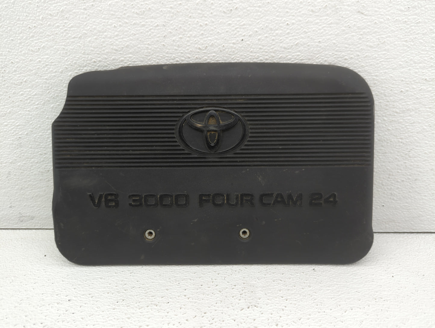 2000 Toyota Sienna Engine Cover - Oemusedautoparts1.com