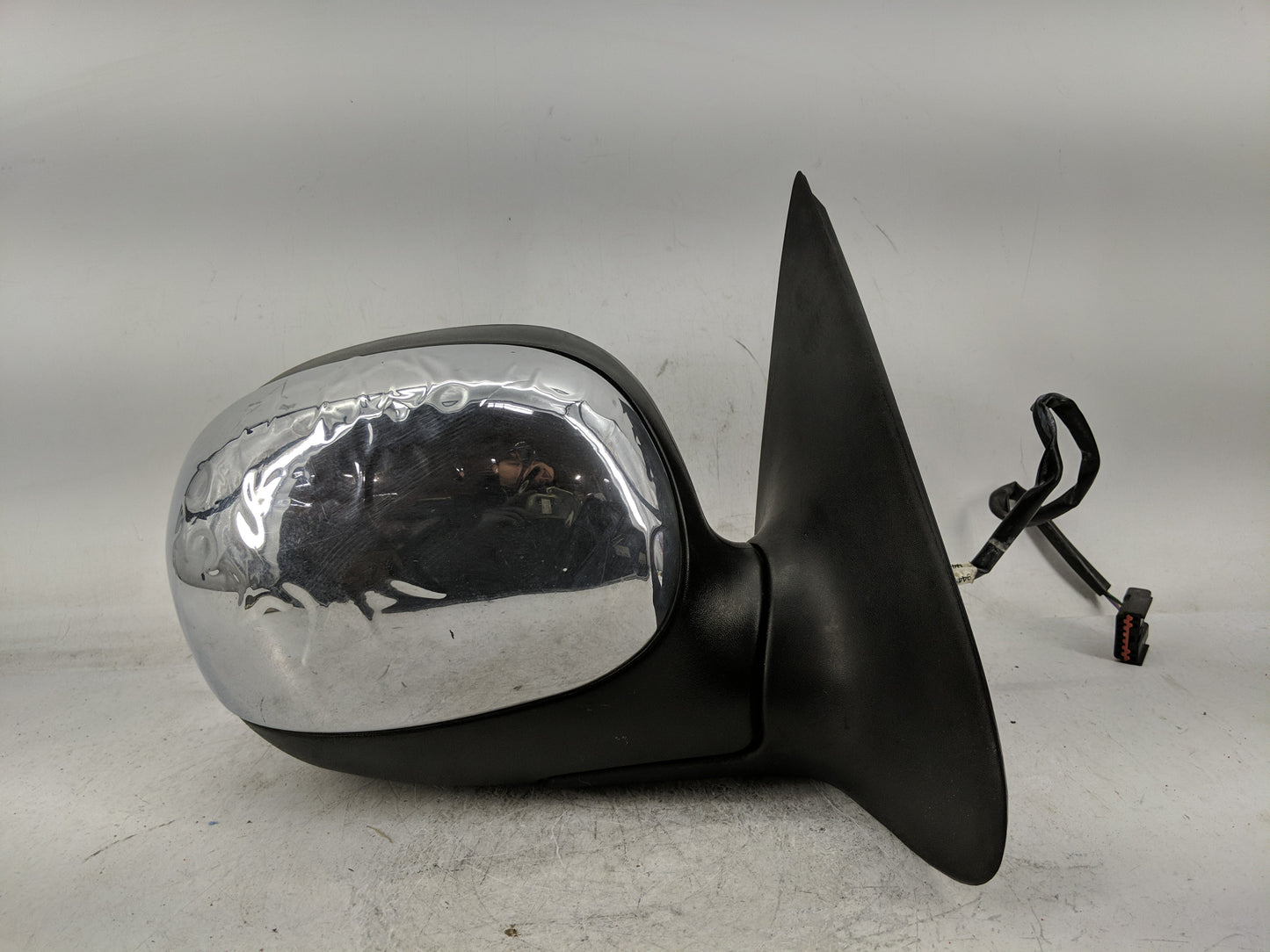 2000 Volkswagen Beetle Side Mirror Replacement Passenger Right View Door Mirror Fits OEM Used Auto Parts - Oemusedautoparts1