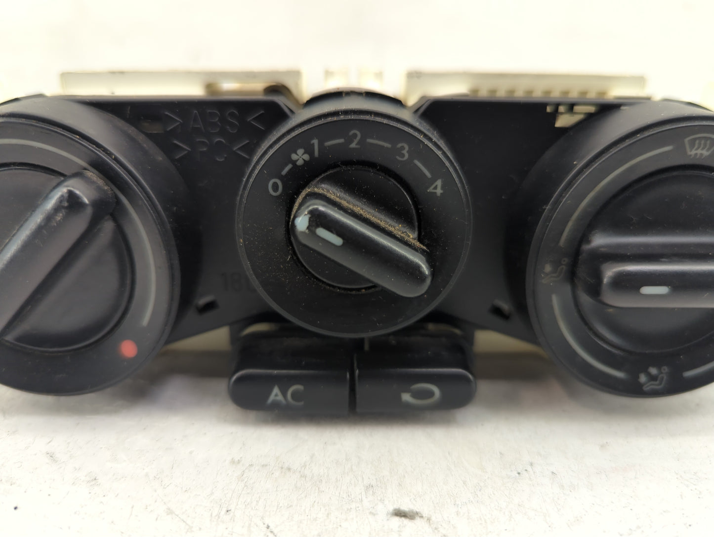 1998-2010 Volkswagen Beetle Climate Control Module Temperature AC/Heater Replacement P/N:1C0820045D Fits OEM Used Auto Parts