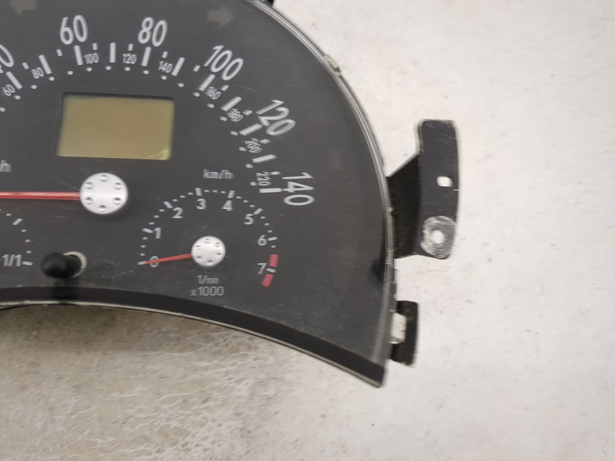 2000-2001 Volkswagen Beetle Instrument Cluster Speedometer Gauges P/N:1C0920901 1C0920940 Miles: Fits Fits 2000 2001 OEM Use