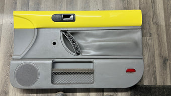 compare product 2000 Volkswagen Beetle Front Passenger Manual Interior Door Panel Has Damage