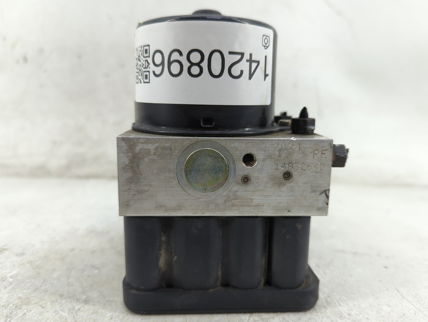 1997-2002 Volkswagen Golf ABS Pump Control Module Replacement P/N:1J0614117F Fits Fits 1997 1998 1999 2000 2001 2002 OEM Use