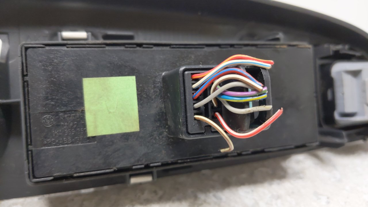 2000 Volkswagen Golf Master Power Window Switch Replacement Driver Side Left Fits OEM Used Auto Parts - Oemusedautoparts1.co