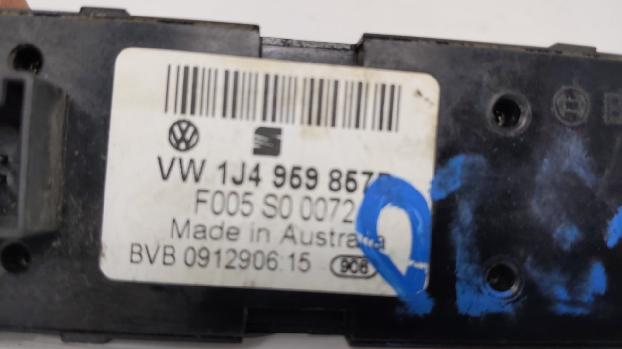 2000-2007 Volkswagen Golf Master Power Window Switch Replacement Driver Side Left P/N:1J4 959 845 Fits OEM Used Auto Parts -