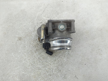 2000-2005 Volkswagen Passat Throttle Body Fits Fits 2000 2001 2002 2003 2004 2005 2006 OEM Used Auto Parts