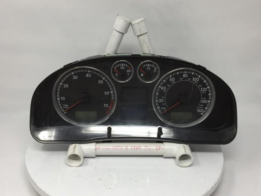 2000 Volkswagen Passat Instrument Cluster Speedometer Gauges P/N:167,904 MI. PN:3B0920927B Fits OEM Used Auto Parts - Oemuse