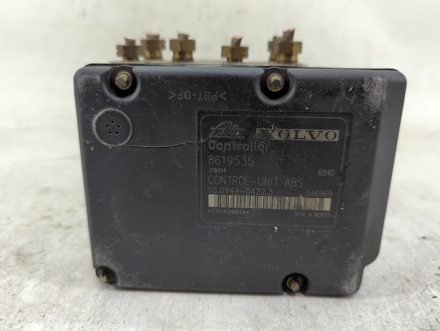 1999-2004 Volvo C70 ABS Pump Control Module Replacement P/N:9467581 Fits Fits 1999 2000 2001 2002 2003 2004 OEM Used Auto Pa