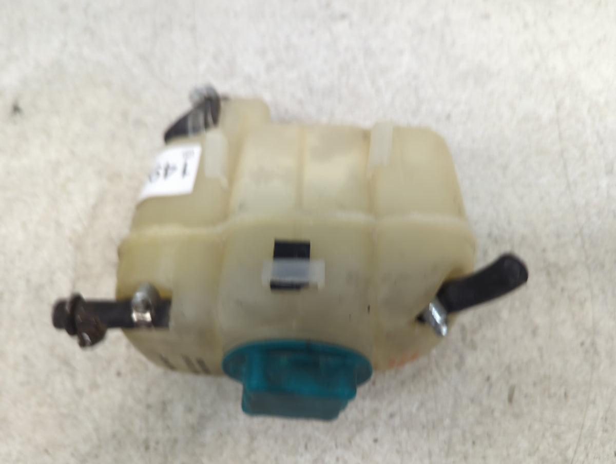 2000 Volvo C70 Radiator Coolant Overflow Expansion Tank Bottle - Oemusedautoparts1.com