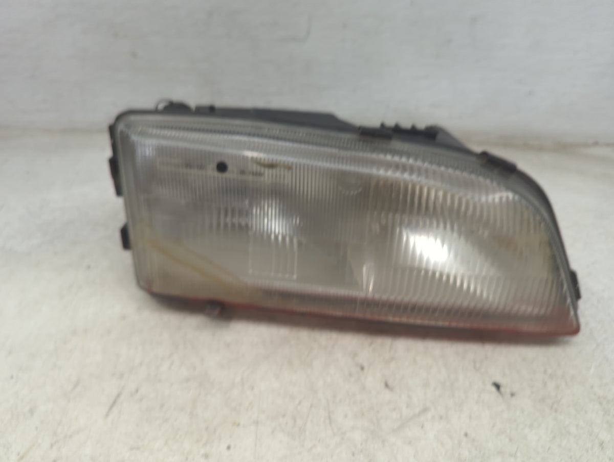 2000 Volvo C70 Passenger Right Oem Head Light Headlight Lamp 1499879 - Oemusedautoparts1.com
