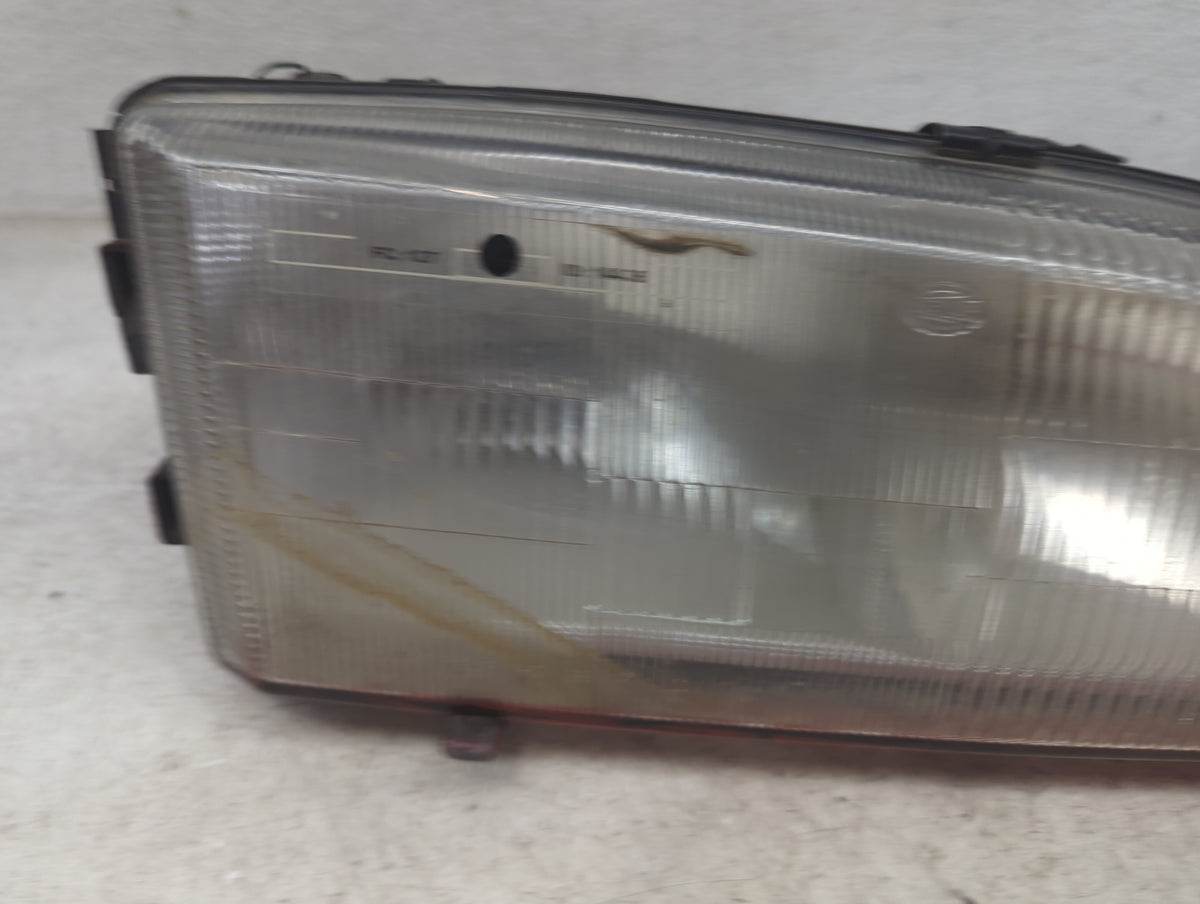 2000 Volvo C70 Passenger Right Oem Head Light Headlight Lamp 1499879 - Oemusedautoparts1.com