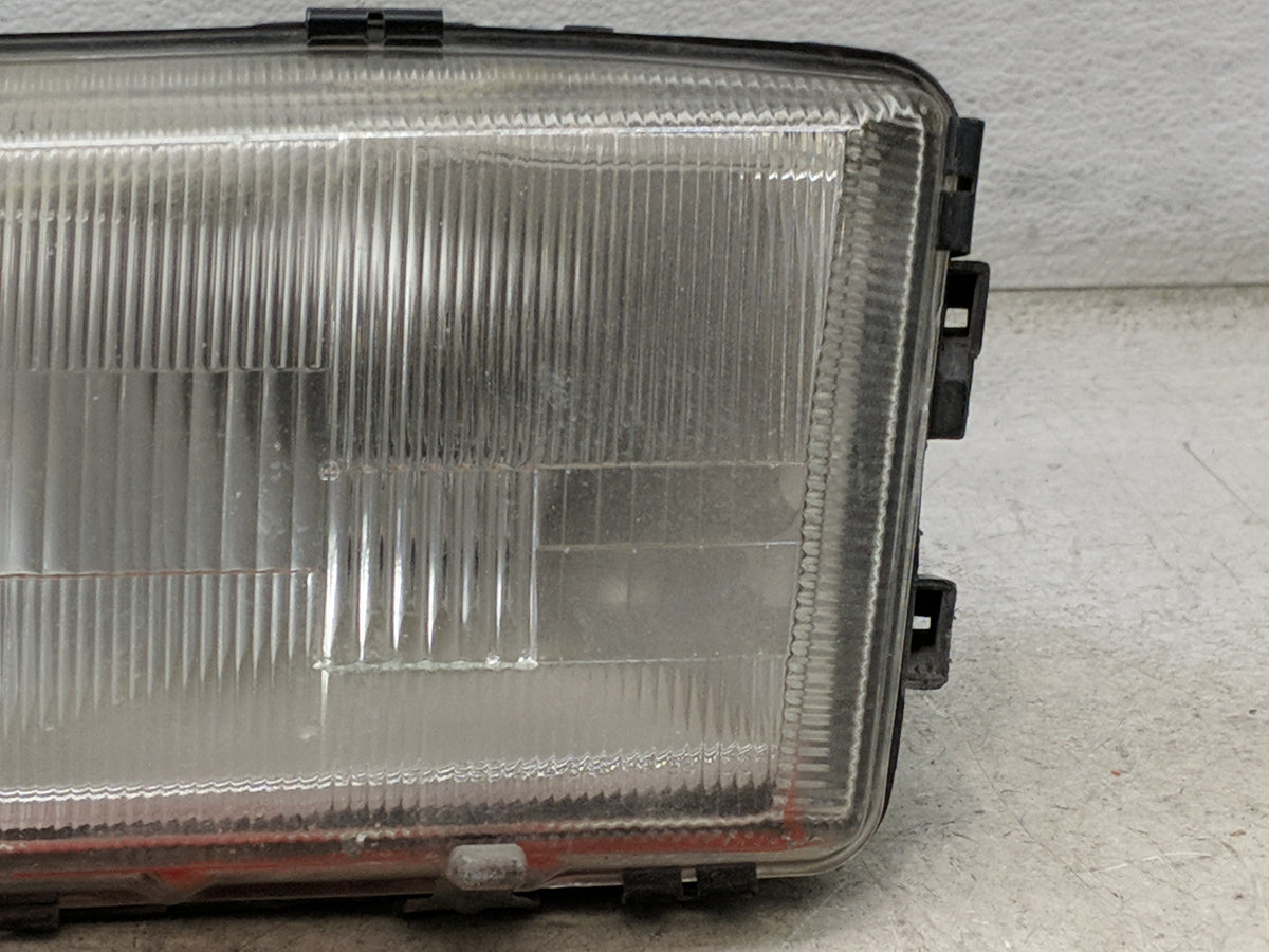 2000 Volvo C70 Passenger Right Oem Head Light Headlight Lamp - Oemusedautoparts1.com