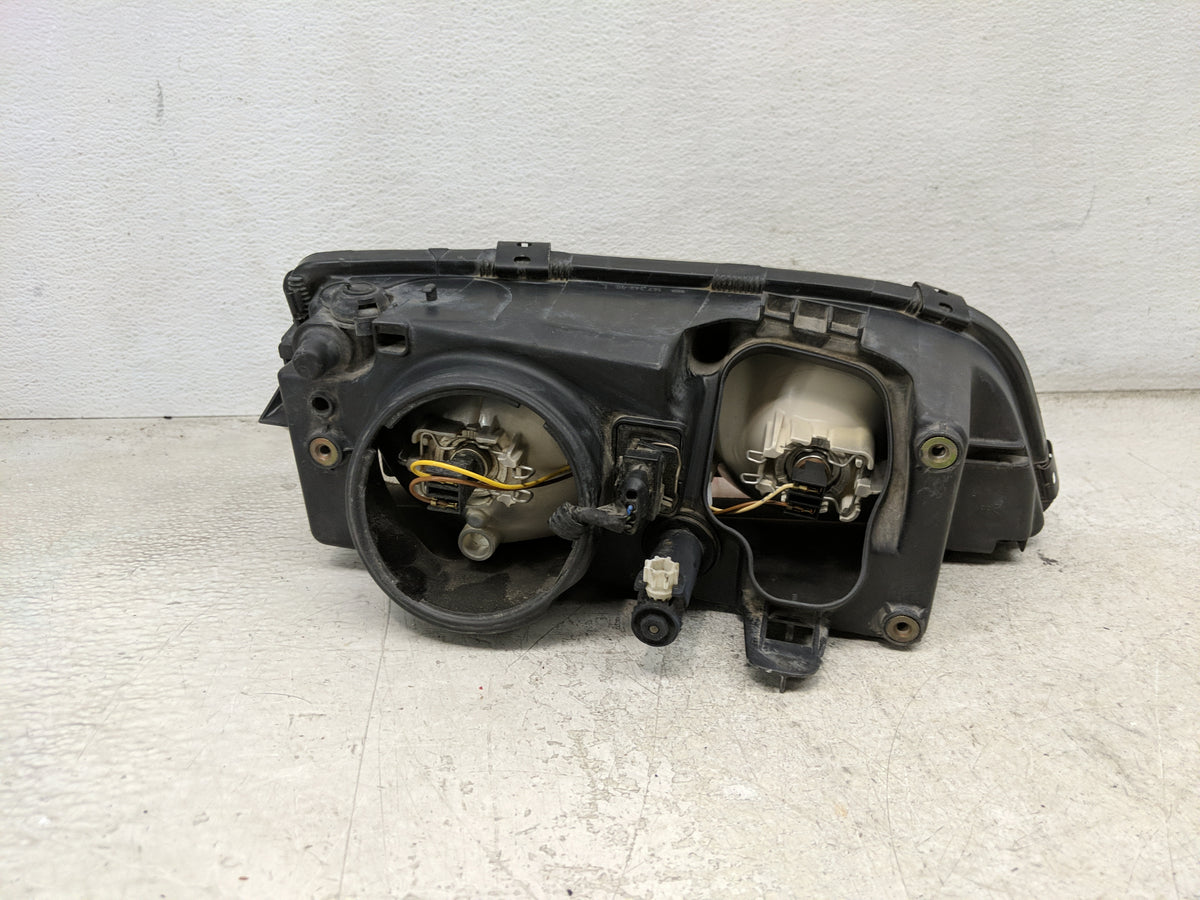 2000 Volvo C70 Passenger Right Oem Head Light Headlight Lamp - Oemusedautoparts1.com