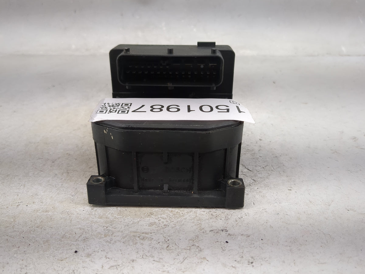 2000 Volvo S40 ABS Pump Control Module Replacement P/N:0273004224 084163 Fits OEM Used Auto Parts - Oemusedautoparts1.com