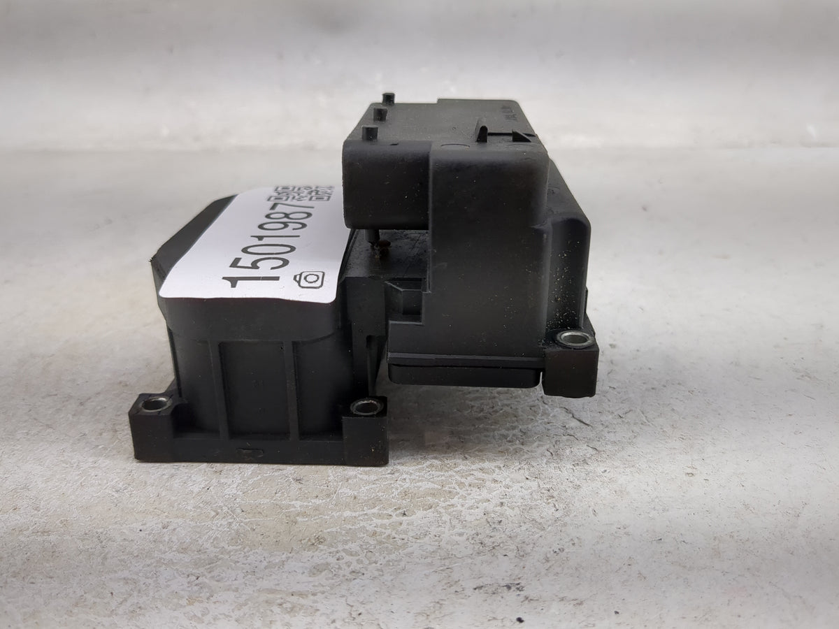 2000 Volvo S40 ABS Pump Control Module Replacement P/N:0273004224 084163 Fits OEM Used Auto Parts - Oemusedautoparts1.com