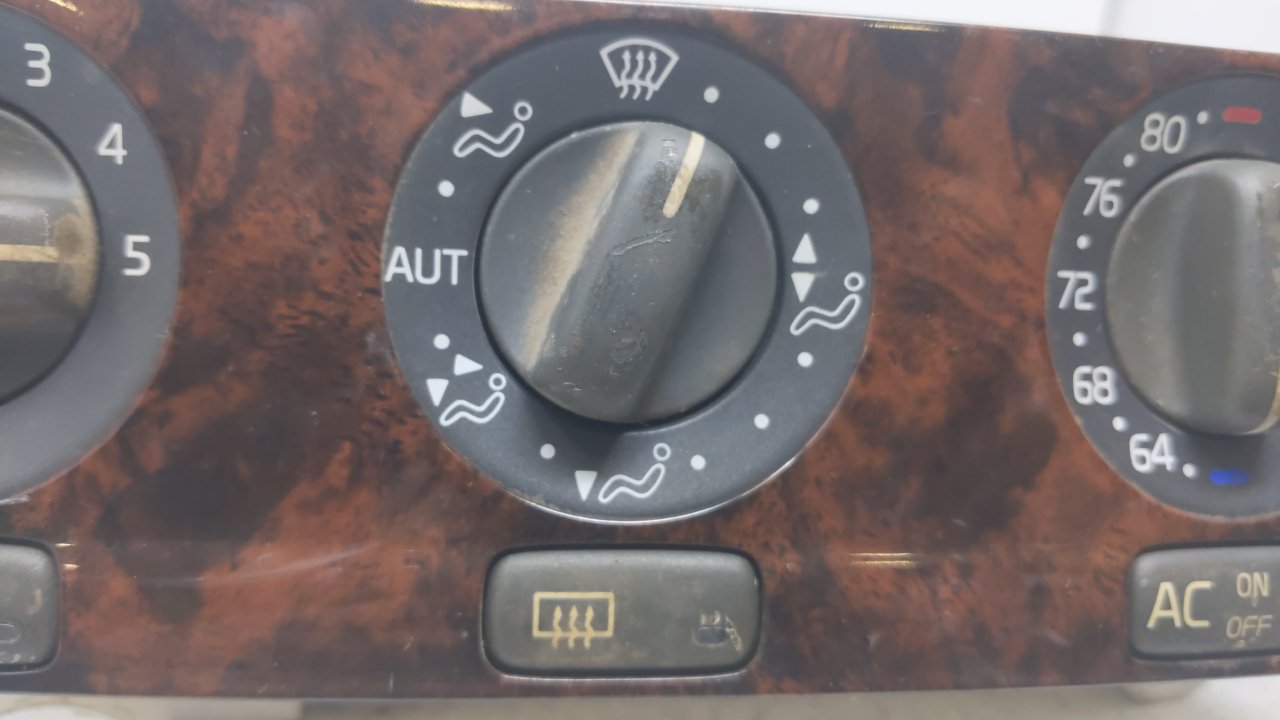 2000 Volvo S60 Climate Control Module Temperature AC/Heater Replacement Fits OEM Used Auto Parts - Oemusedautoparts1.com