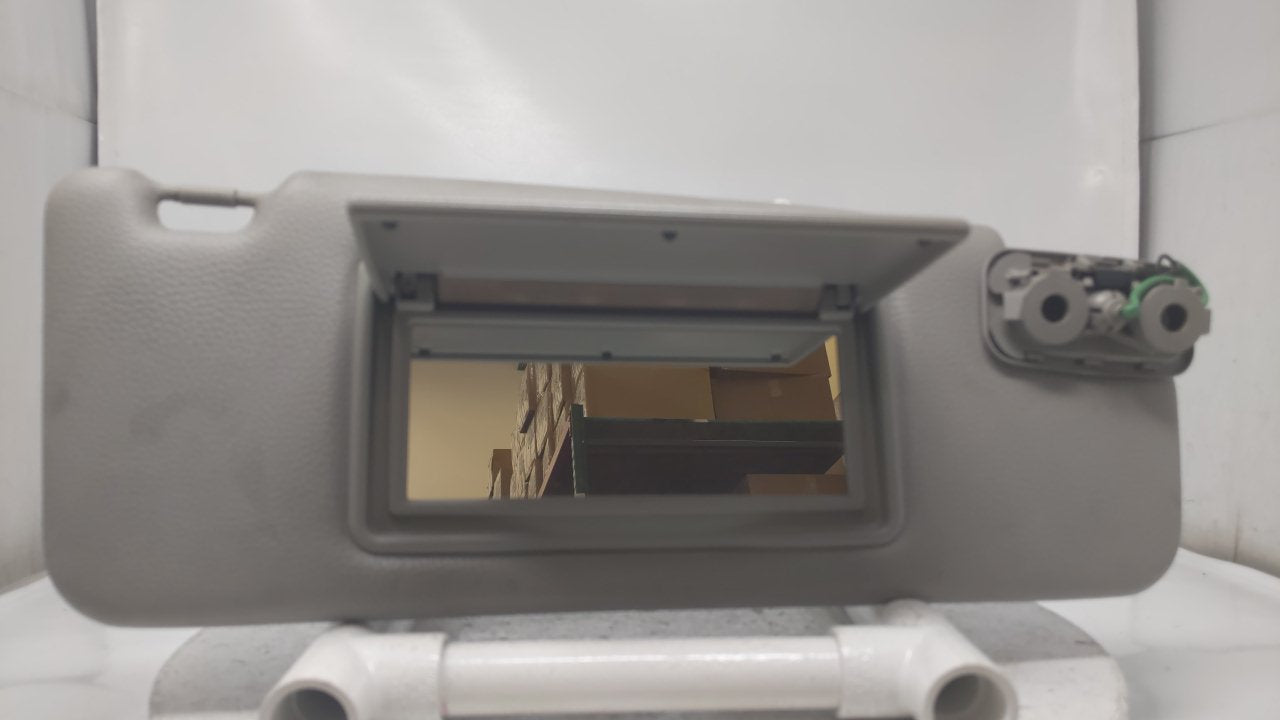 2000 Volvo S80 Sun Visor Shade Replacement Passenger Right Mirror Fits OEM Used Auto Parts - Oemusedautoparts1.com