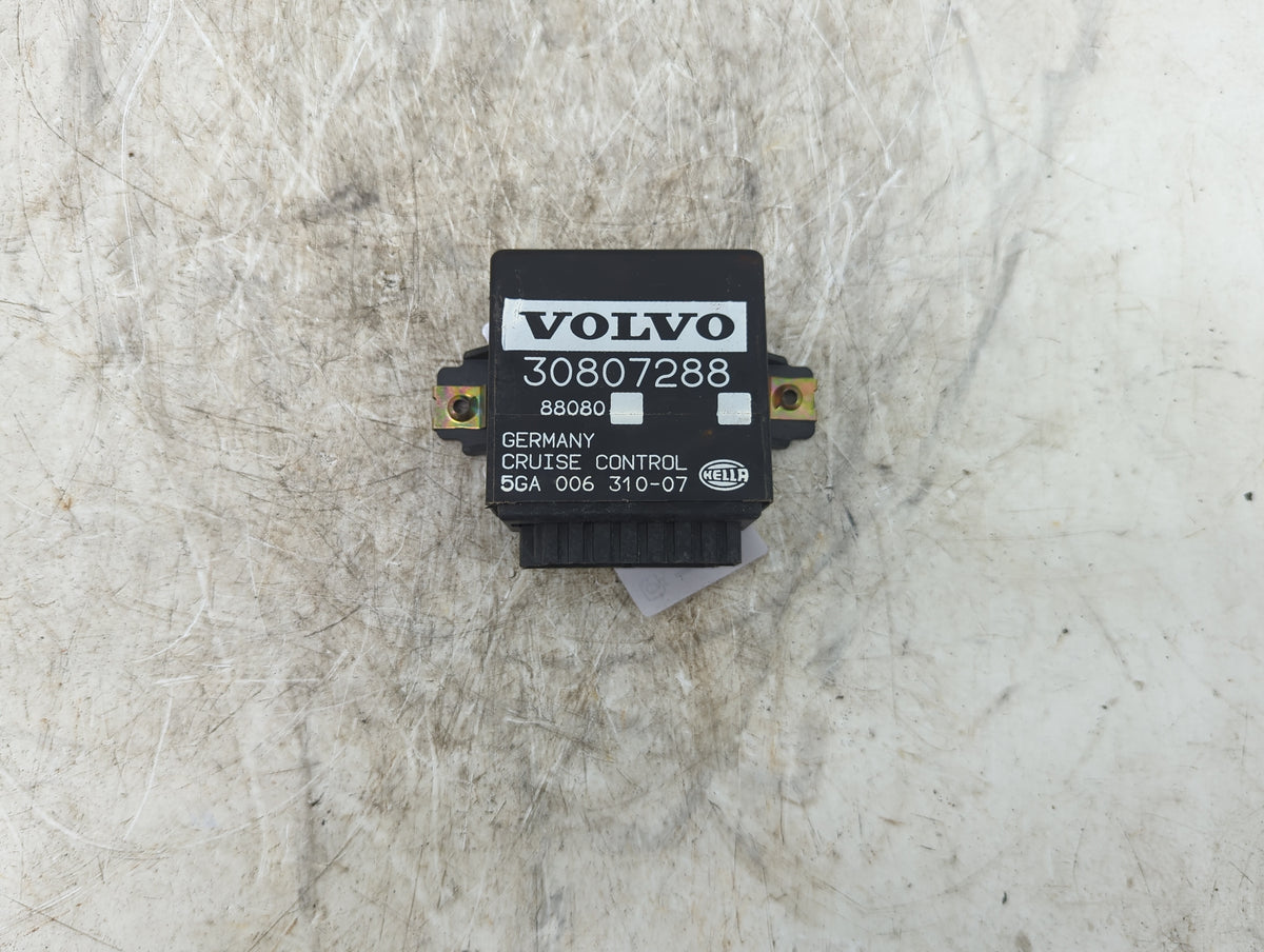 2000-2004 Volvo V40 Cruise Control Module 30807288|5ga 006 310-07 - Oemusedautoparts1.com