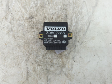2000-2004 Volvo V40 Cruise Control Module 30807288|5ga 006 310-07 - Oemusedautoparts1.com