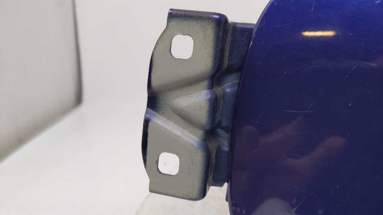 00 01 02 03 04 Volvo V40 40 Fuel Tank Cover Gas Lid Blue 15B470 - Oemusedautoparts1.com