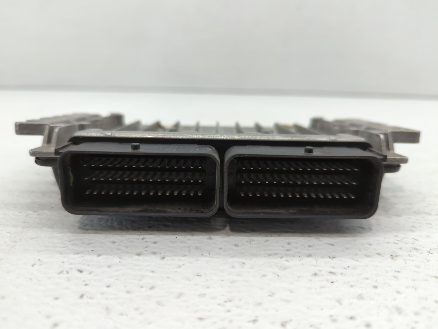 2000 Volvo V40 PCM Engine Control Computer ECU ECM PCU OEM P/N:P30614562 Fits OEM Used Auto Parts - Oemusedautoparts1.com