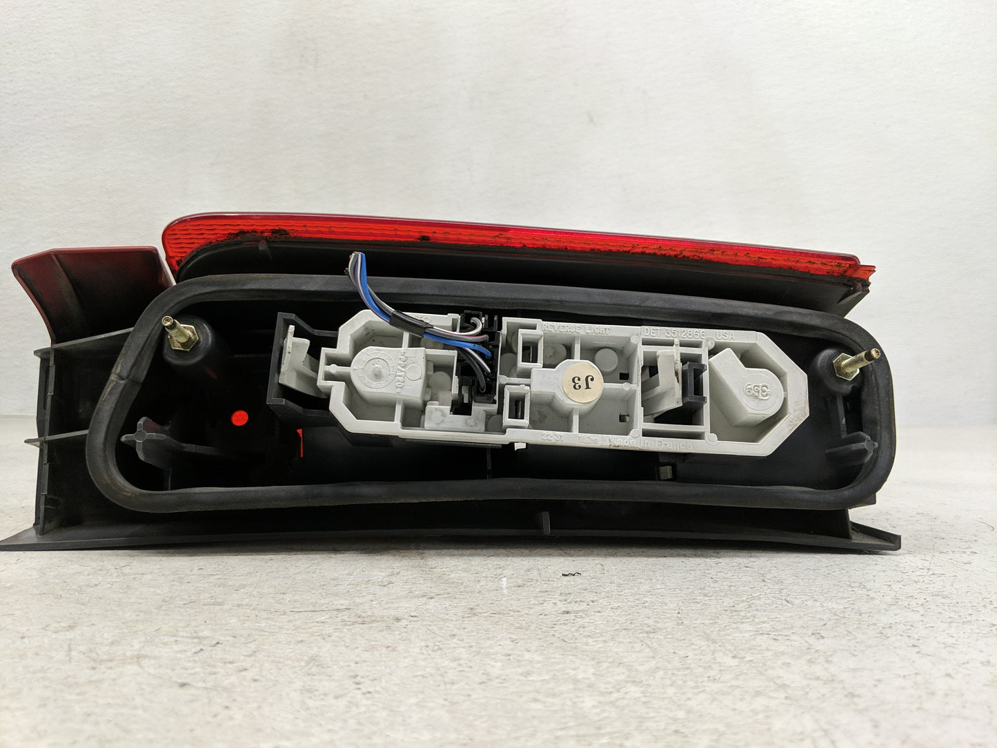 1998-2000 Volvo V70 Tail Light Assembly Passenger Right OEM Fits Fits 1994 1995 1996 1997 1998 1999 2000 OEM Used Auto Parts