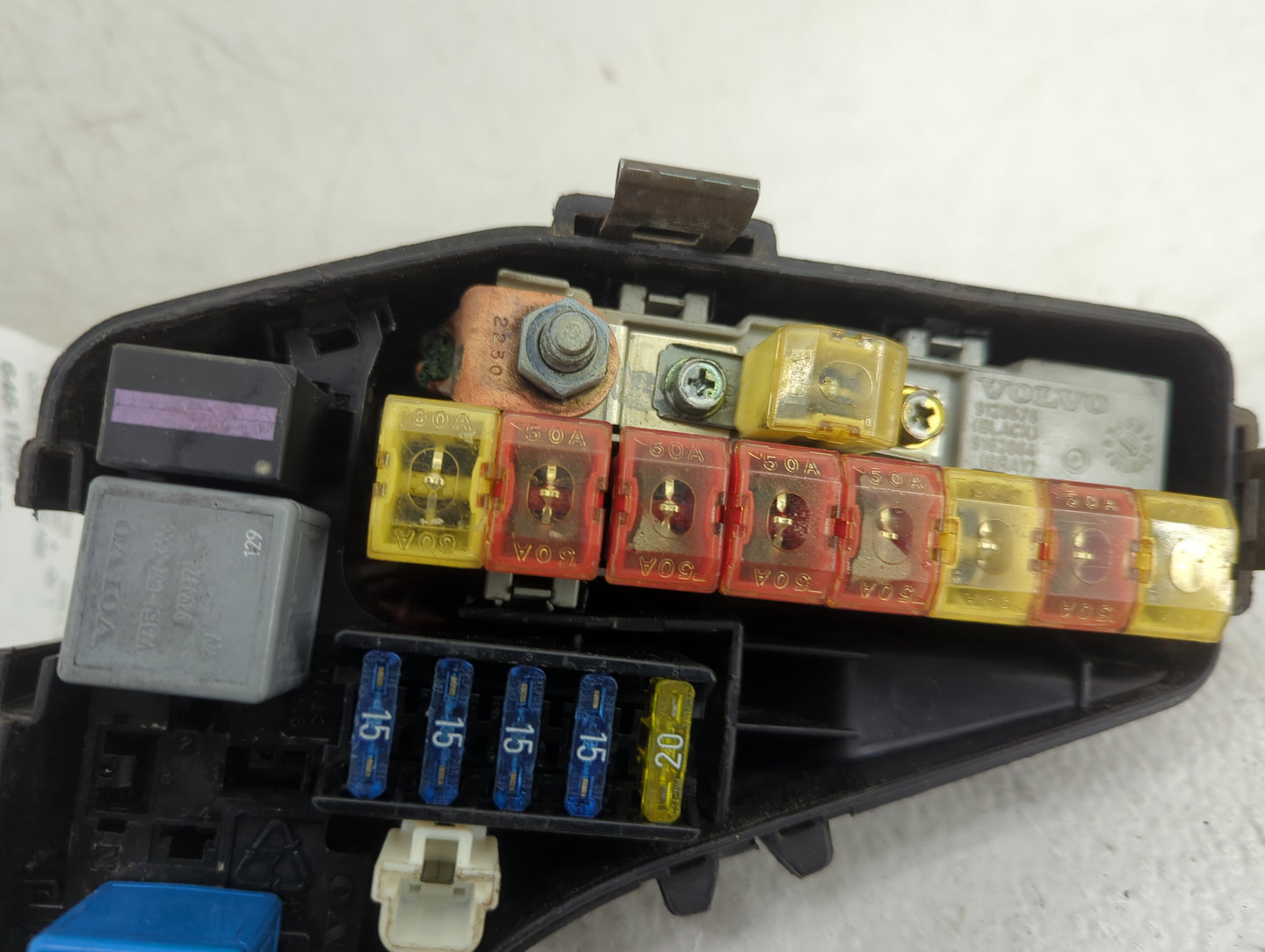 2000-2003 Volvo V70 Fusebox Fuse Box Panel Relay Module P/N:9456819 9456416, 9128576 Fits Fits 2000 2001 2002 2003 OEM Used 