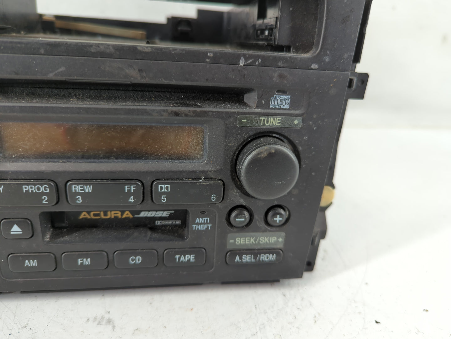 2000-2001 Acura Tl Radio AM FM Cd Player Receiver Replacement Fits Fits 2000 2001 OEM Used Auto Parts - Oemusedautoparts1.co