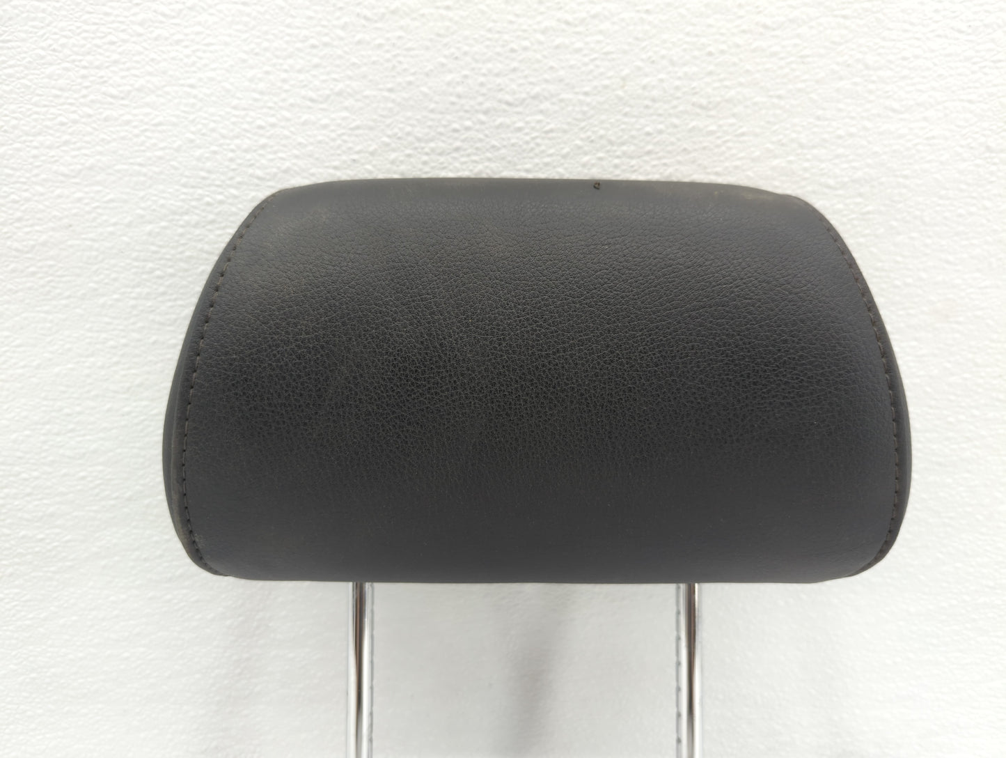 2000-2001 Audi A4 Headrest Head Rest Front Driver Passenger Seat Fits Fits 2000 2001 OEM Used Auto Parts - Oemusedautoparts1