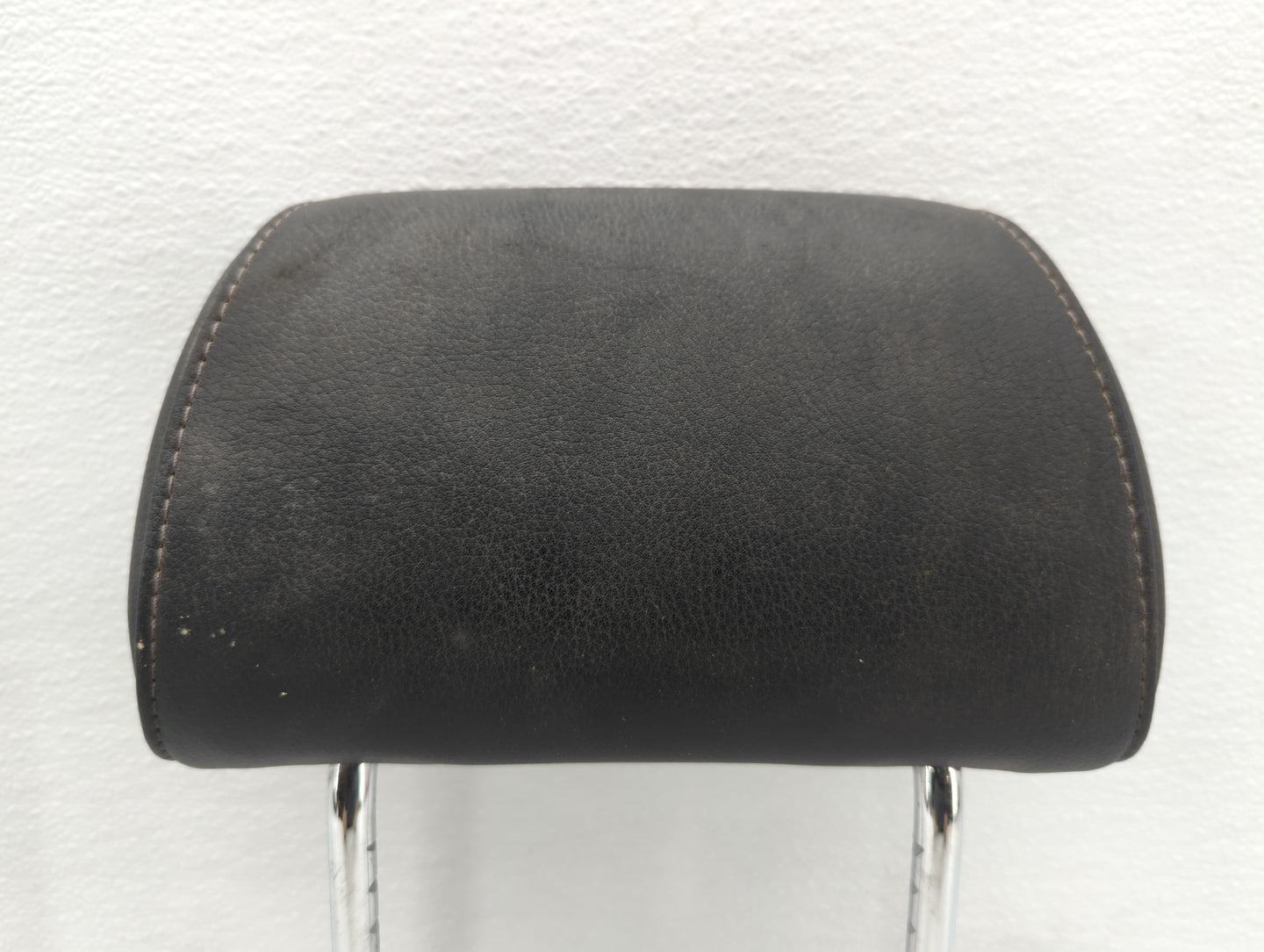 2000-2001 Audi A4 Headrest Head Rest Front Driver Passenger Seat Fits Fits 2000 2001 OEM Used Auto Parts - Oemusedautoparts1
