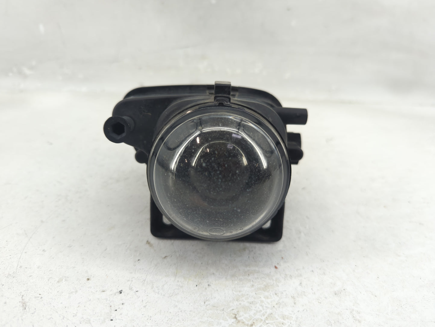 2001 Audi A6 Passenger Right Oem Fog Light Lamp - Oemusedautoparts1.com