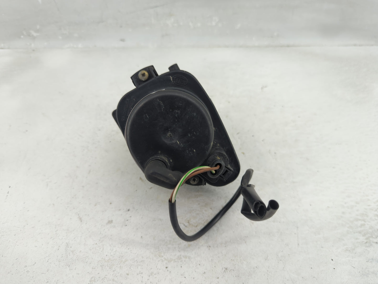 2001 Audi A6 Passenger Right Oem Fog Light Lamp - Oemusedautoparts1.com