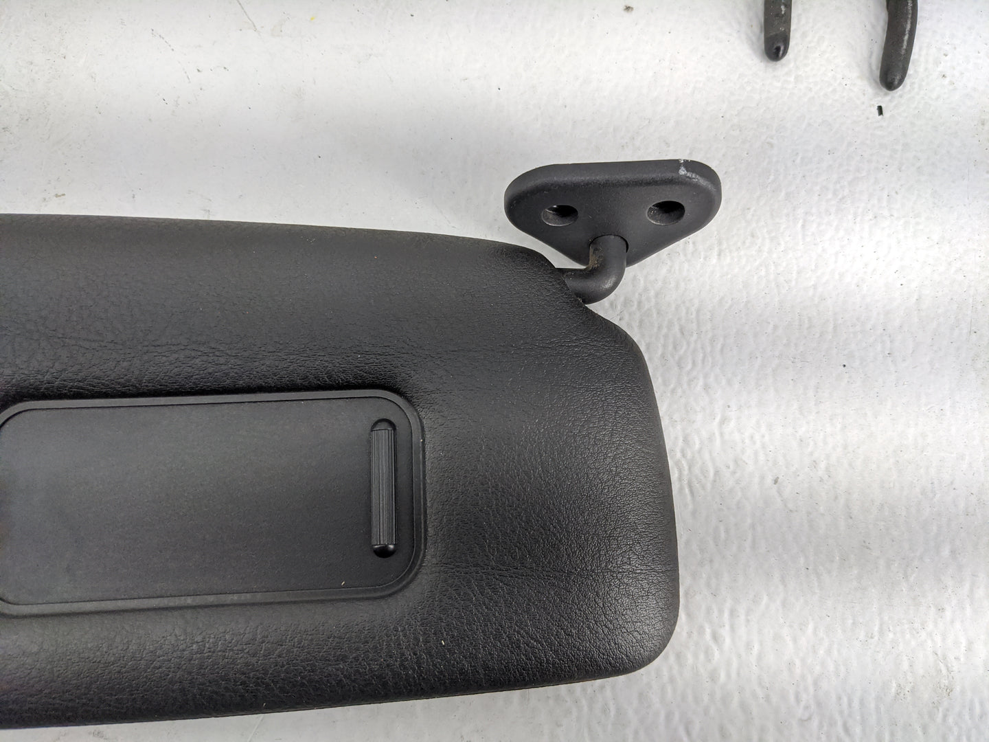 2001 Bmw 325ci Sun Visor Shade Replacement Passenger Right Mirror Fits Fits 2000 2002 2003 2004 2005 2006 OEM Used Auto Part