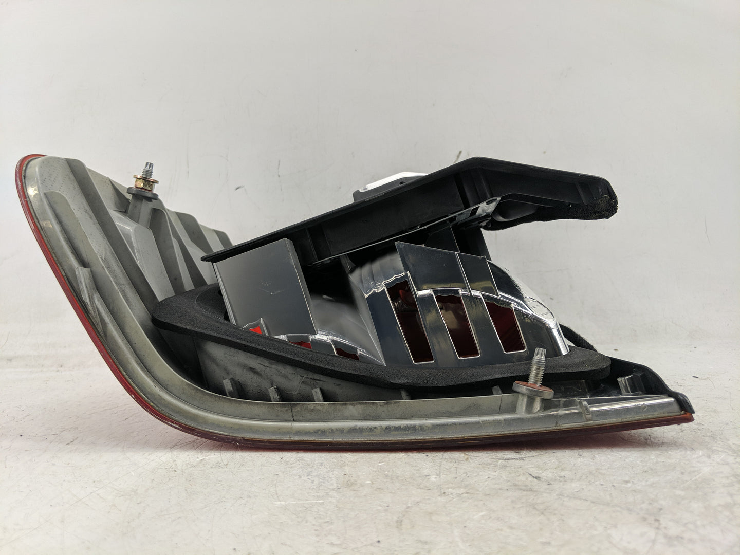 2001 Bmw 325i Tail Light Assembly Passenger Right OEM P/N:8 364 922 Fits Fits 1999 2000 OEM Used Auto Parts - Oemusedautopar