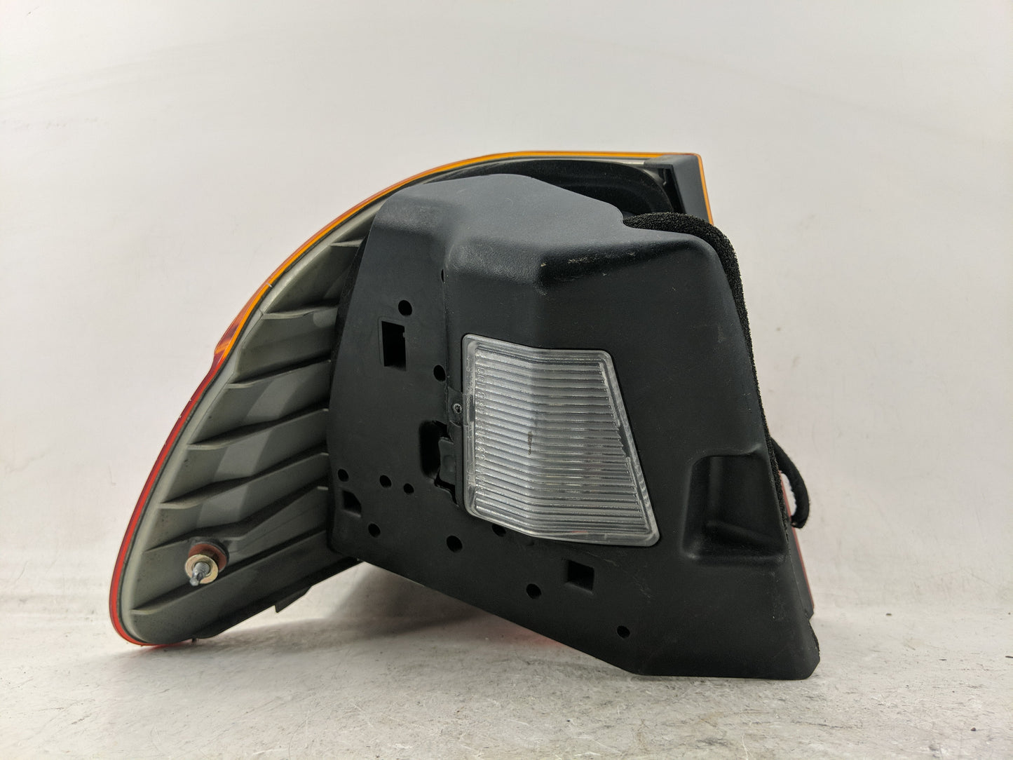 2001 Bmw 325i Tail Light Assembly Passenger Right OEM P/N:8 364 922 Fits Fits 1999 2000 OEM Used Auto Parts - Oemusedautopar