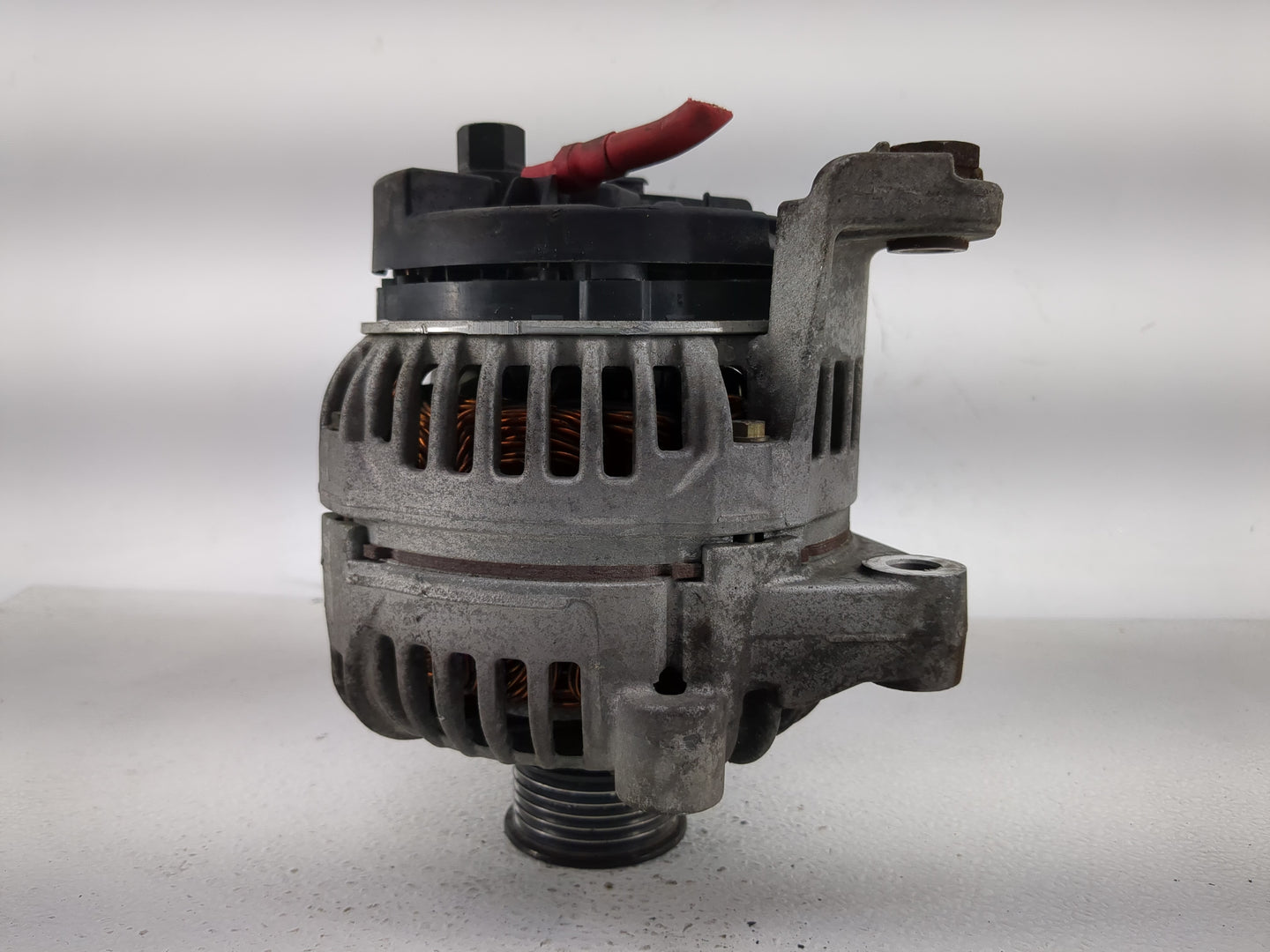 2001-2006 Bmw 325i Alternator Replacement Generator Charging Assembly Engine OEM P/N:S 7519618-03 0 986 041 814 Fits OEM Use