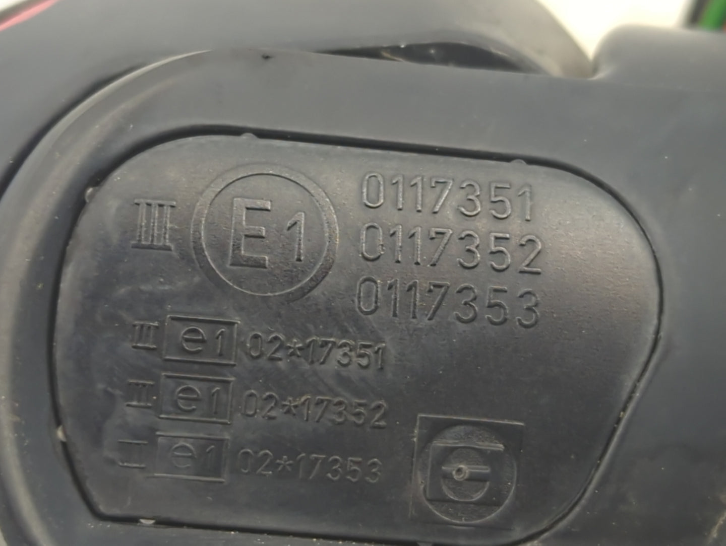 2001-2003 Bmw 325i Passenger Side View Mirror - Right Door Mirror OEM Used - Oemusedautoparts1.com