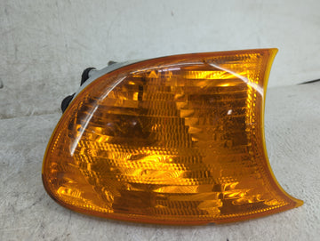 Bmw 325i Passenger Right Oem Front Light Lamp - Oemusedautoparts1.com