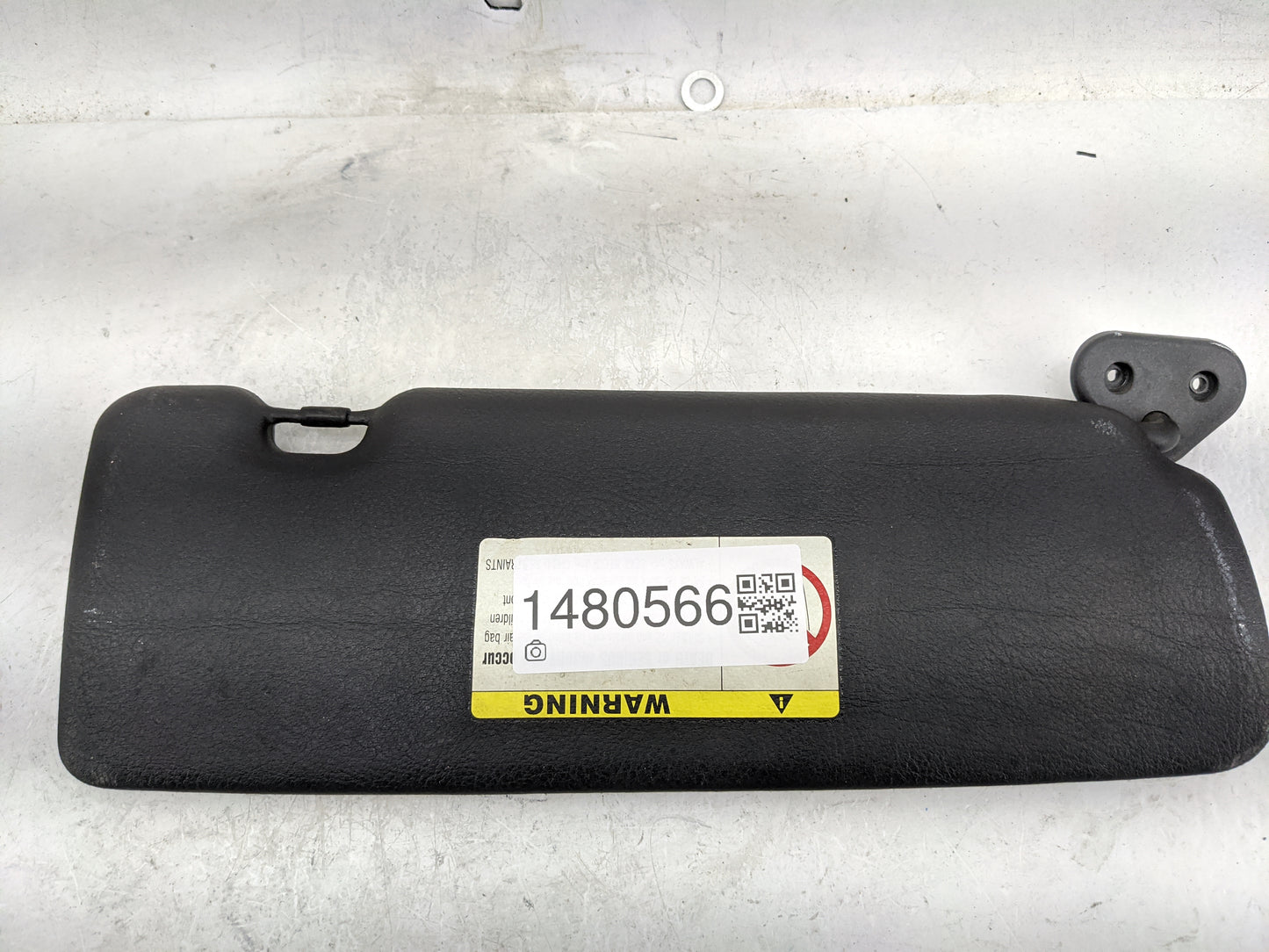 2001-2006 Bmw 325i Sun Visor Shade Replacement Driver Left Mirror Fits Fits 2000 2001 2002 2003 2004 2005 2006 OEM Used Auto