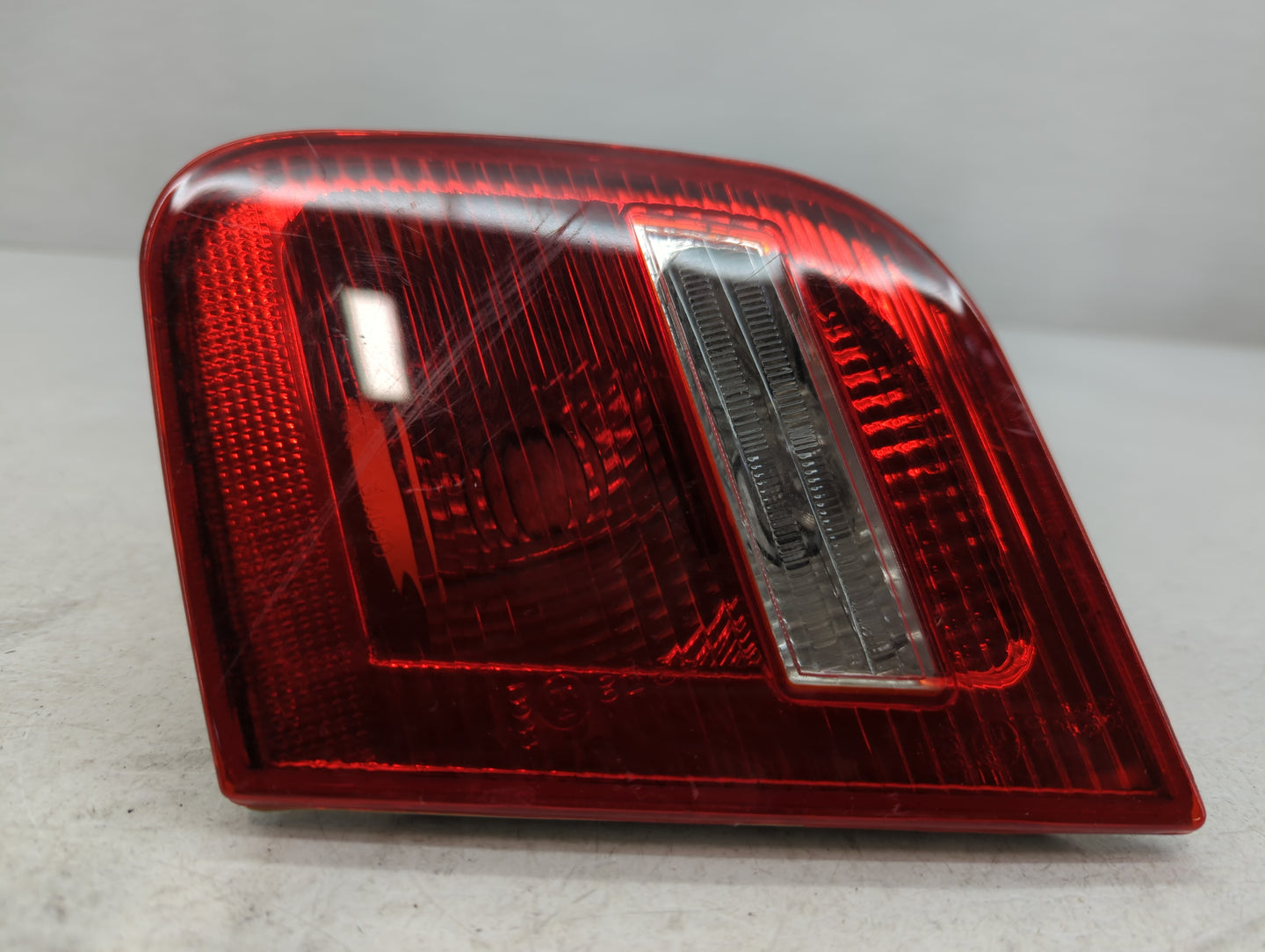 2001 Bmw 325i Tail Light Assembly Passenger Right OEM P/N:230 570 Fits Fits 1999 2000 OEM Used Auto Parts - Oemusedautoparts