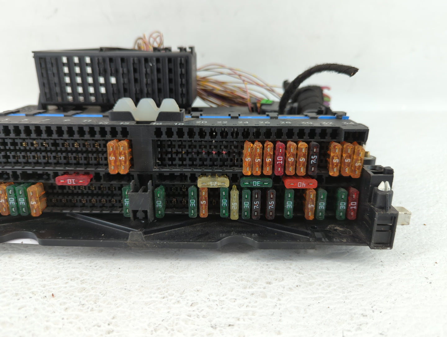 2001 Bmw 330ci Fusebox Fuse Box Panel Relay Module P/N:66265431 8 364 542 Fits OEM Used Auto Parts - Oemusedautoparts1.com