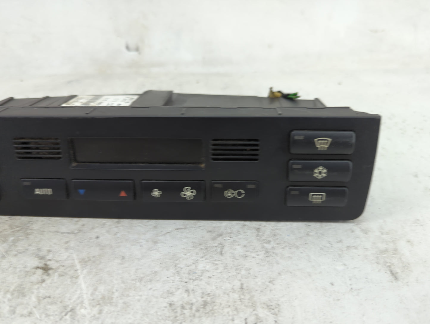 2001 Bmw 330i Climate Control Module Temperature AC/Heater Replacement P/N:64116914009 5HB007738-18 Fits OEM Used Auto Parts