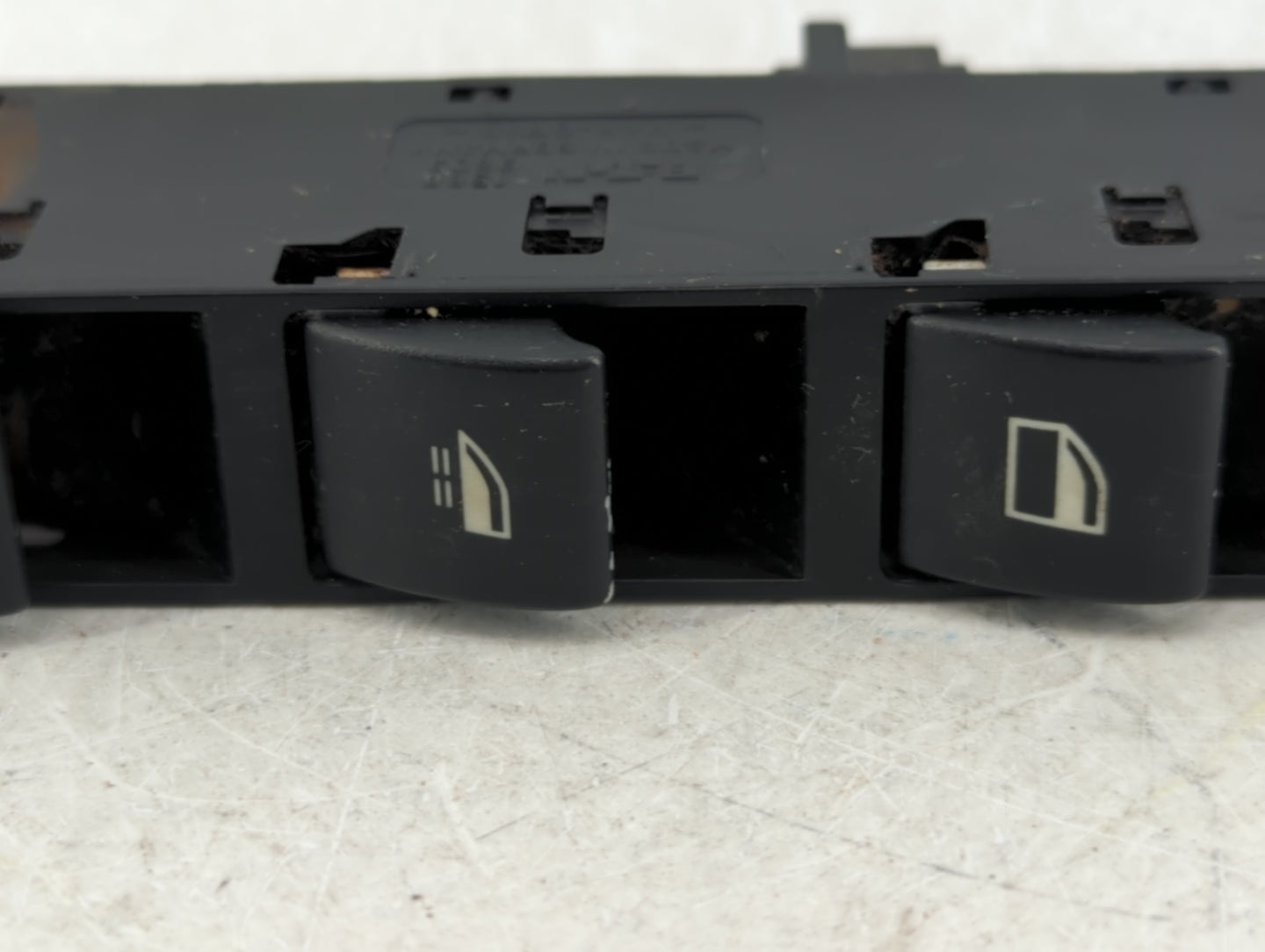 2001-2005 Bmw 330i Master Power Window Switch Replacement Driver Side Left P/N:PA6-GF30 1586 9803 Fits OEM Used Auto Parts -