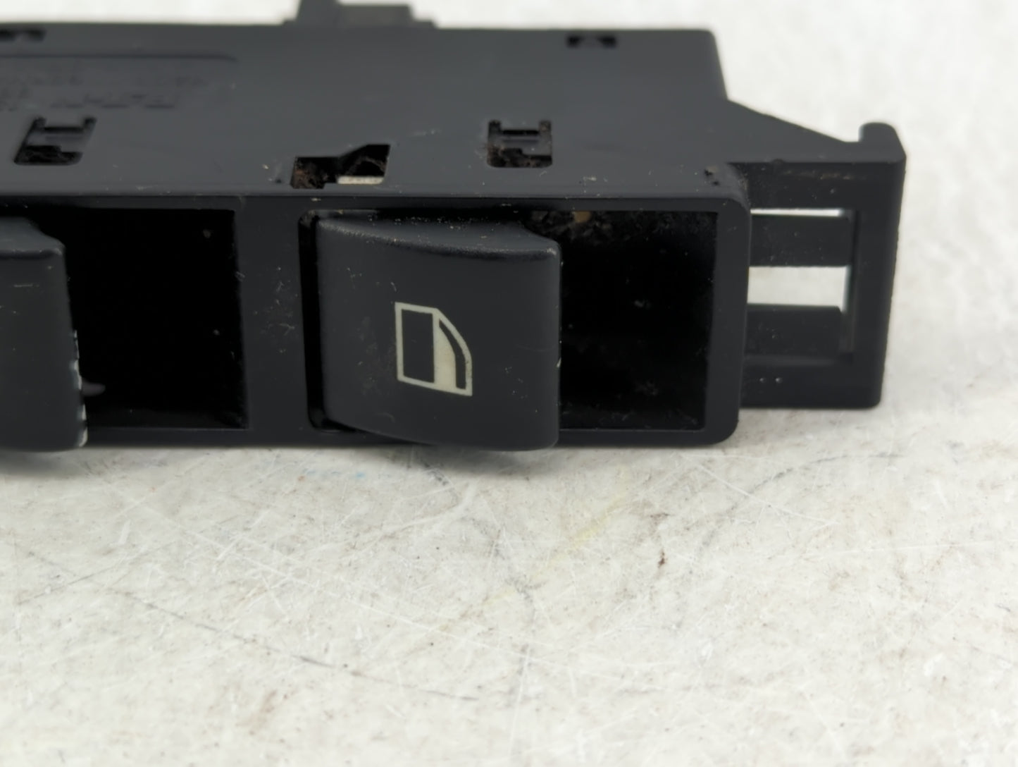 2001-2005 Bmw 330i Master Power Window Switch Replacement Driver Side Left P/N:PA6-GF30 1586 9803 Fits OEM Used Auto Parts -