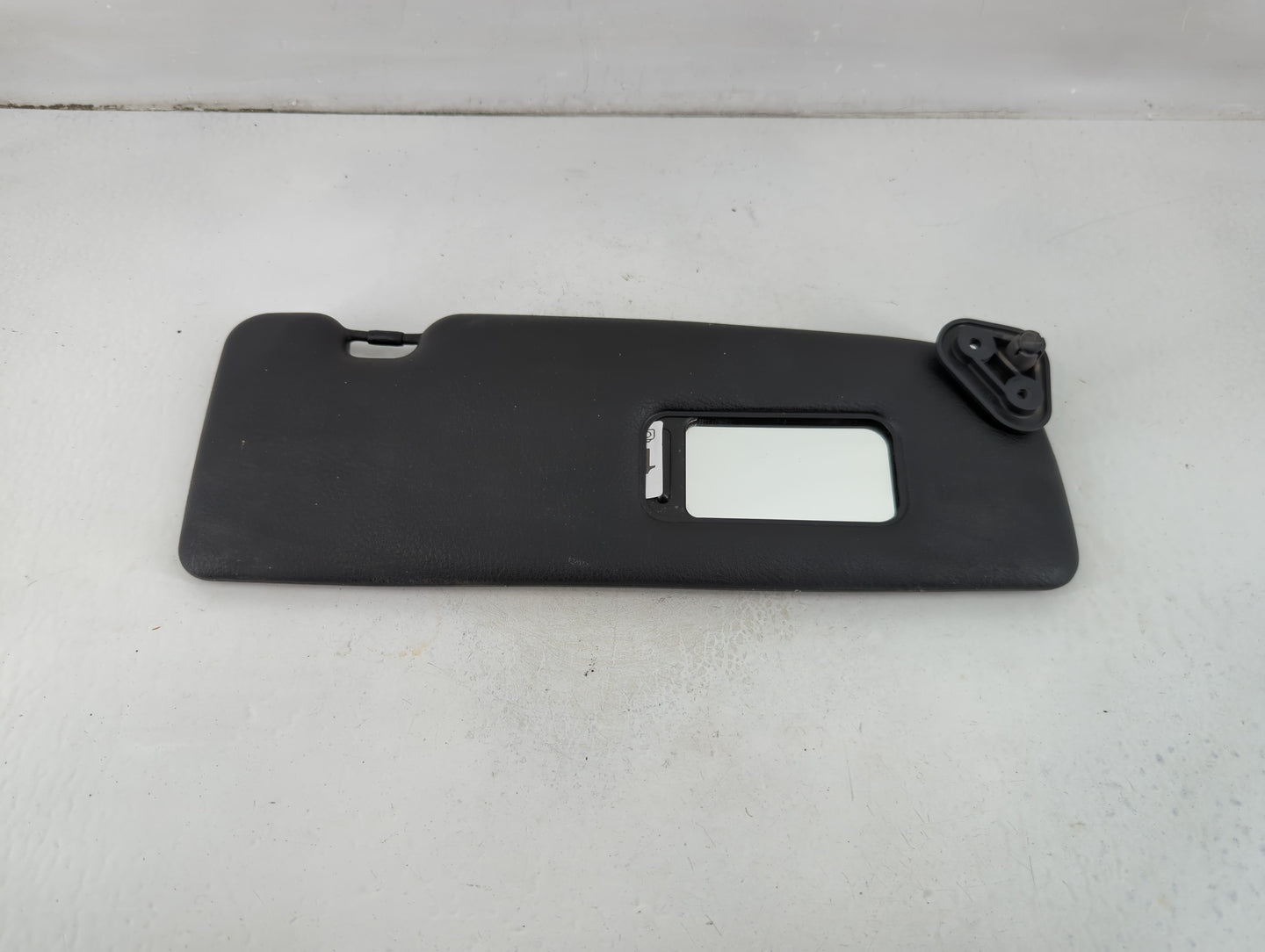 2001 Bmw 525i Sun Visor Shade Replacement Passenger Right Mirror Fits Fits 2002 2003 2004 2005 2006 OEM Used Auto Parts - Oe
