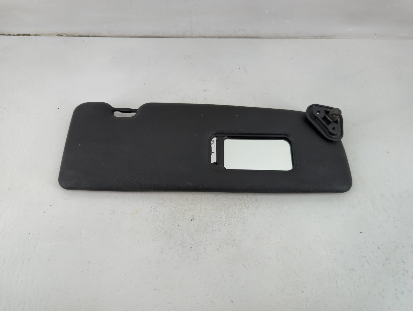 2001 Bmw 525i Sun Visor Shade Replacement Passenger Right Mirror Fits Fits 2002 2003 2004 2005 2006 OEM Used Auto Parts - Oe