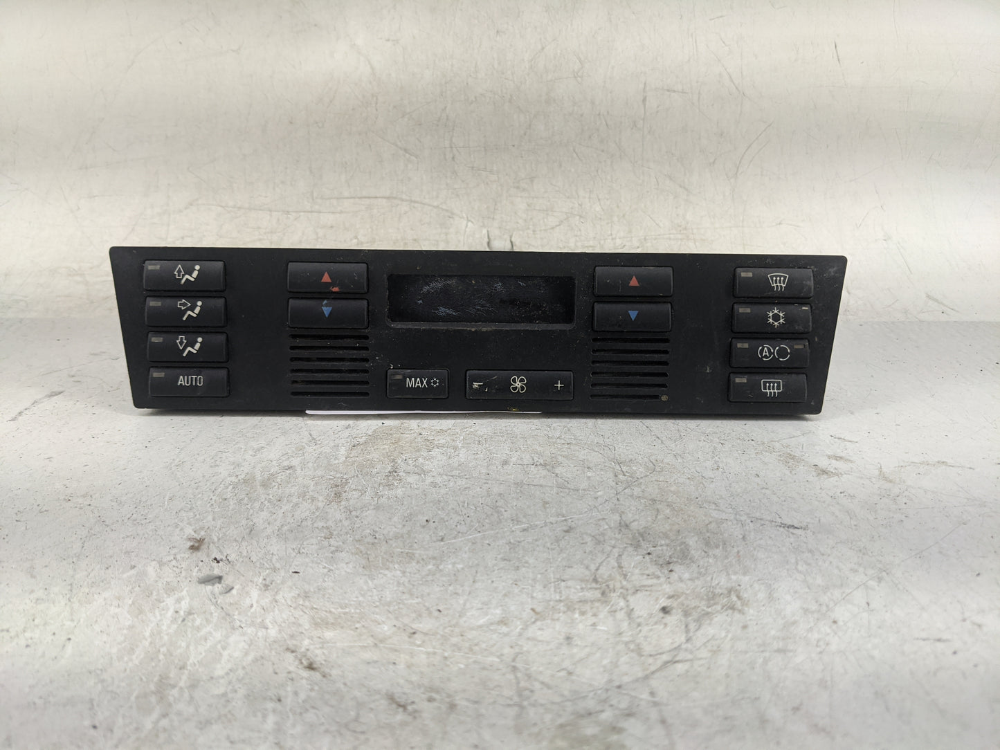 2001 Bmw 525i Climate Control Module Temperature AC/Heater Replacement Fits OEM Used Auto Parts - Oemusedautoparts1.com