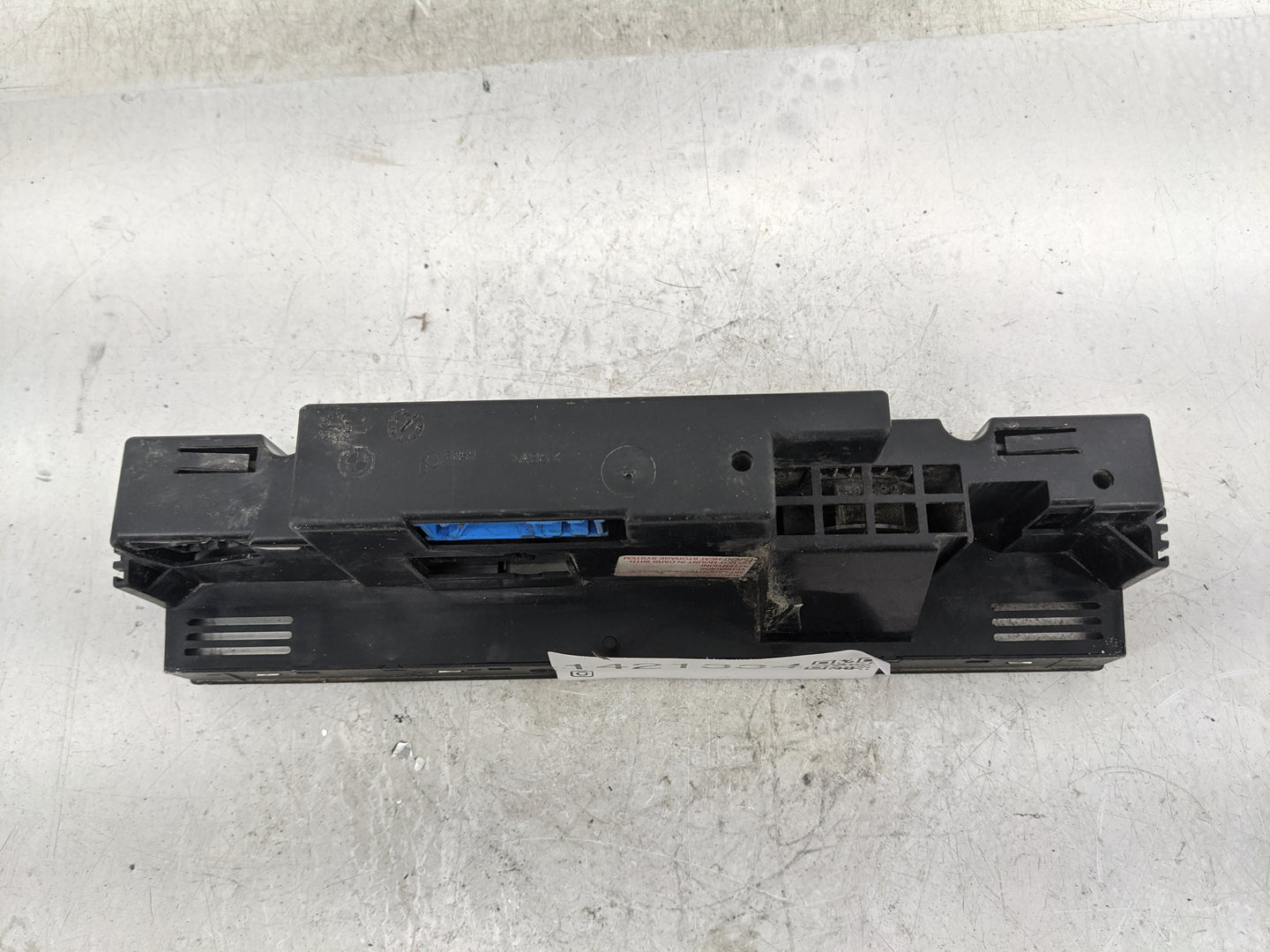 2001 Bmw 525i Climate Control Module Temperature AC/Heater Replacement Fits OEM Used Auto Parts - Oemusedautoparts1.com